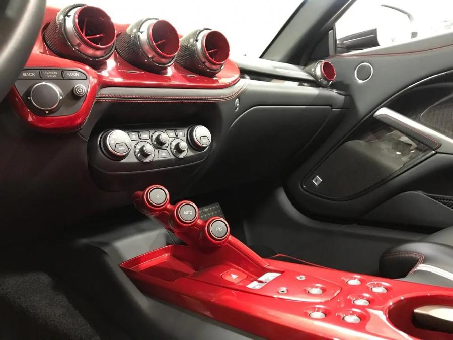 Детали интерьера Ferrari F60America (215098, 1 of 10) 2016 года  (фото 12 из 34)